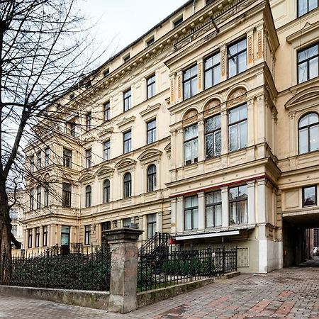 Kalnina Quiet Apartment In City Center Riga Exterior photo
