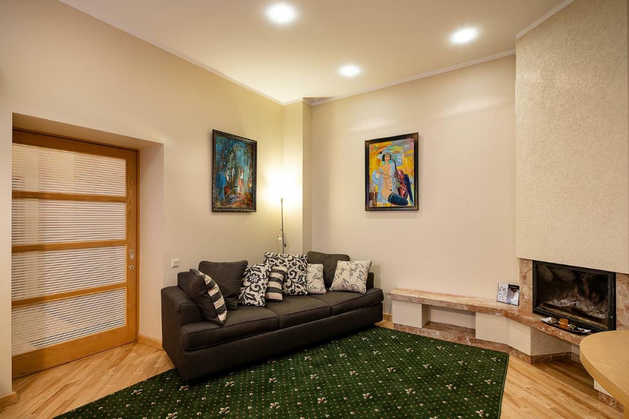 Kalnina Quiet Apartment In City Center Riga Exterior photo