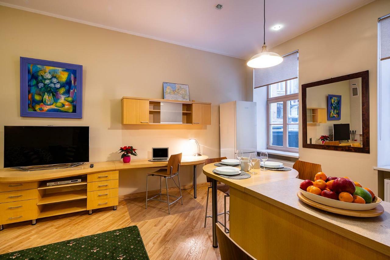 Kalnina Quiet Apartment In City Center Riga Exterior photo