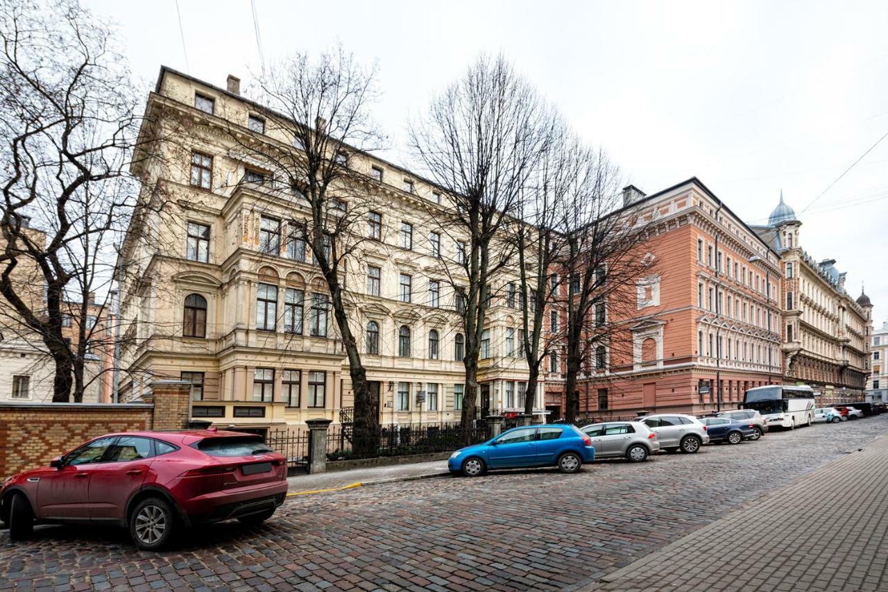 Kalnina Quiet Apartment In City Center Riga Exterior photo